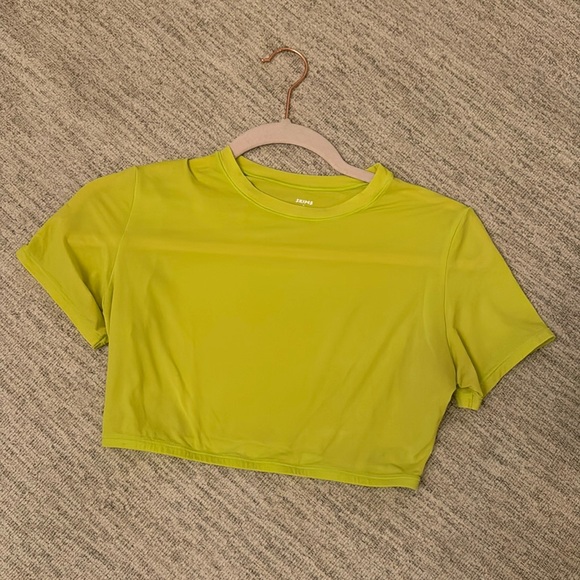 SKIMS FITS EVERYBODY SUPER CROPPED T-SHIRT | NEON LIME / M - Picture 1 of 4